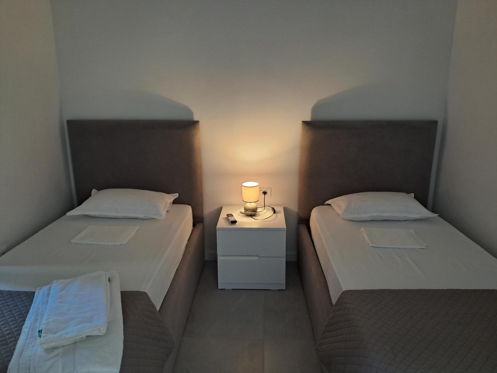 Ideal Sea View Apartment Вльора Екстер'єр фото